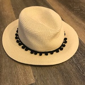 Sole society Pom Pom hat